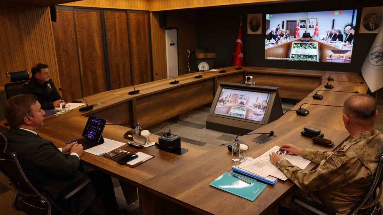 Erzincan’da yeni yıl tedbirleri VKS toplantısında ele alındı
