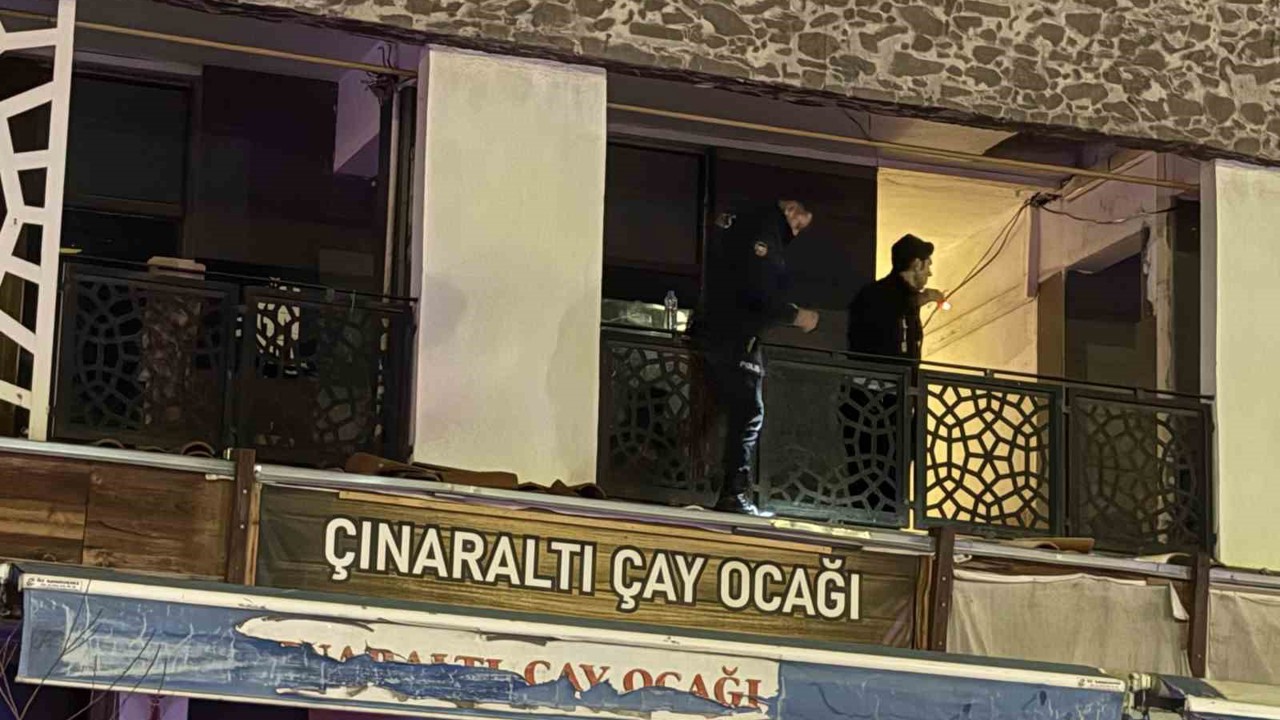 Oyun salonunda çıkan kavga kanlı bitti: 1 ağır yaralı
