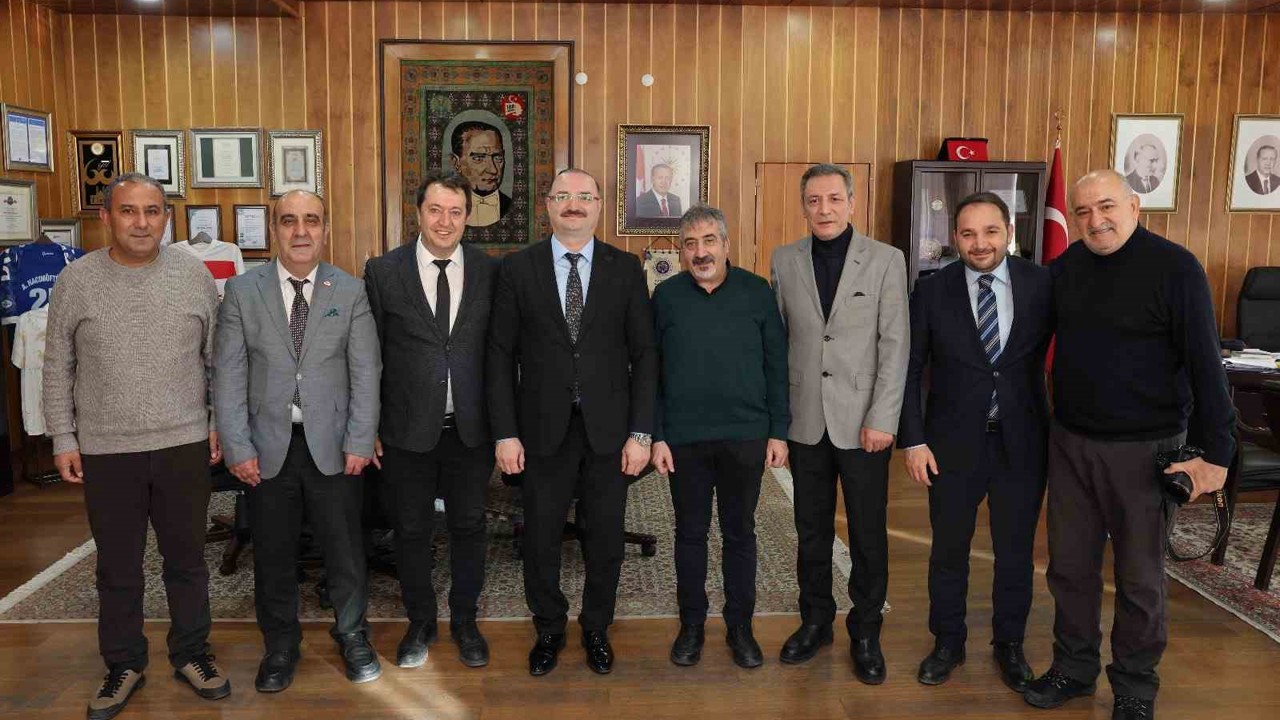 Rektör Hacımüftüoğlu, DAGC ve DGF yönetimini kabul etti
