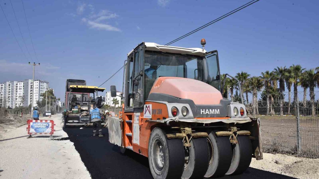 Mezitli’de içmesuyu hattı yenilendi, yollar asfaltlandı
