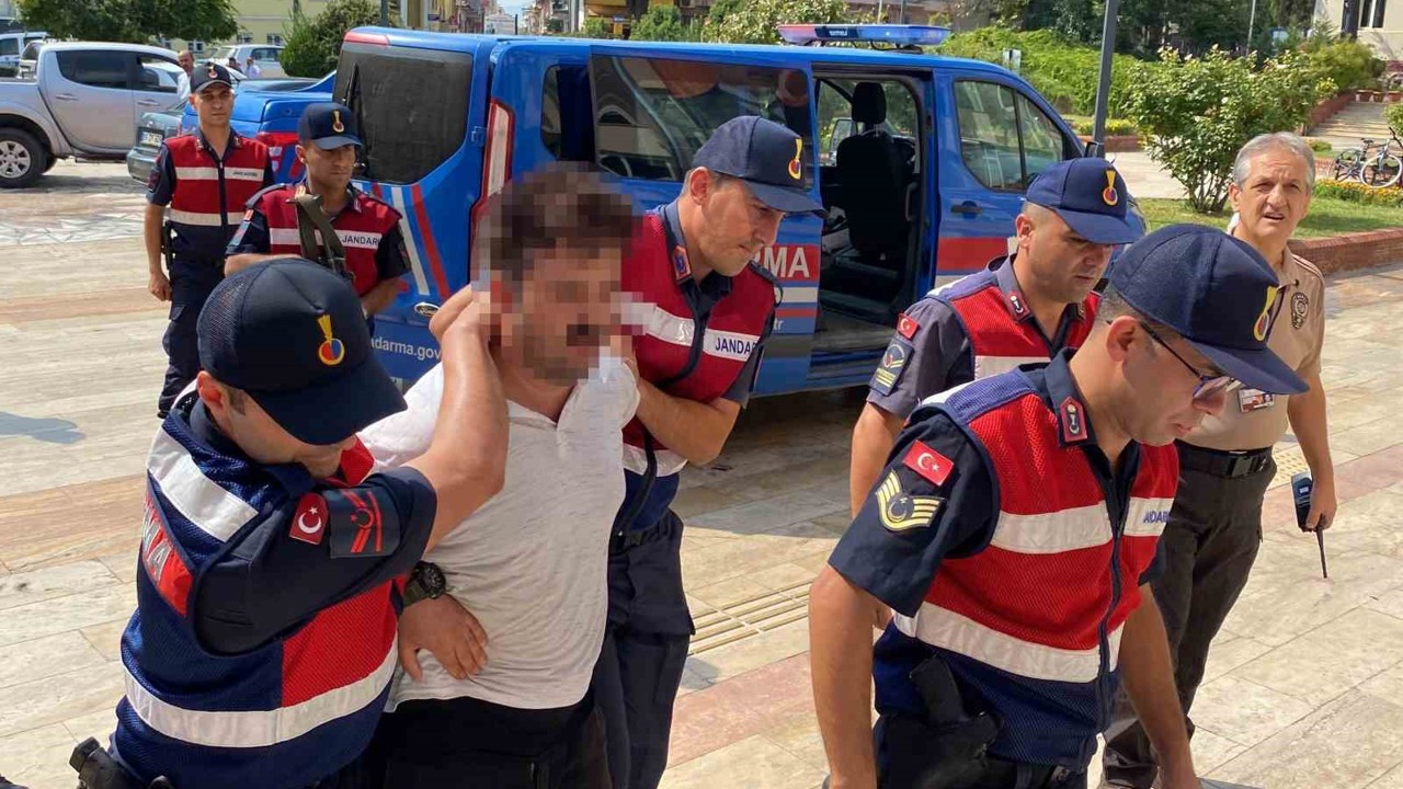 Eşinin boğazını keserek öldüren koca, yeniden serbest bırakıldı
