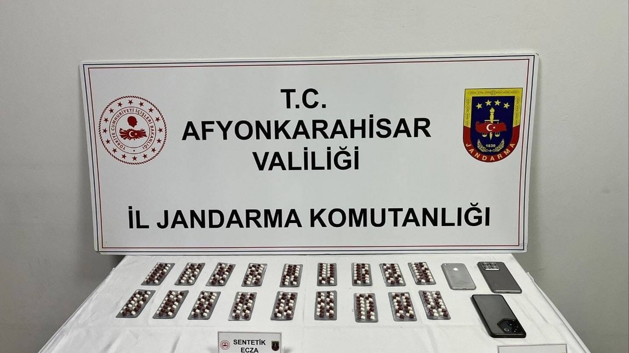 Jandarmadan uyuşturucu operasyonu: 3 gözaltı
