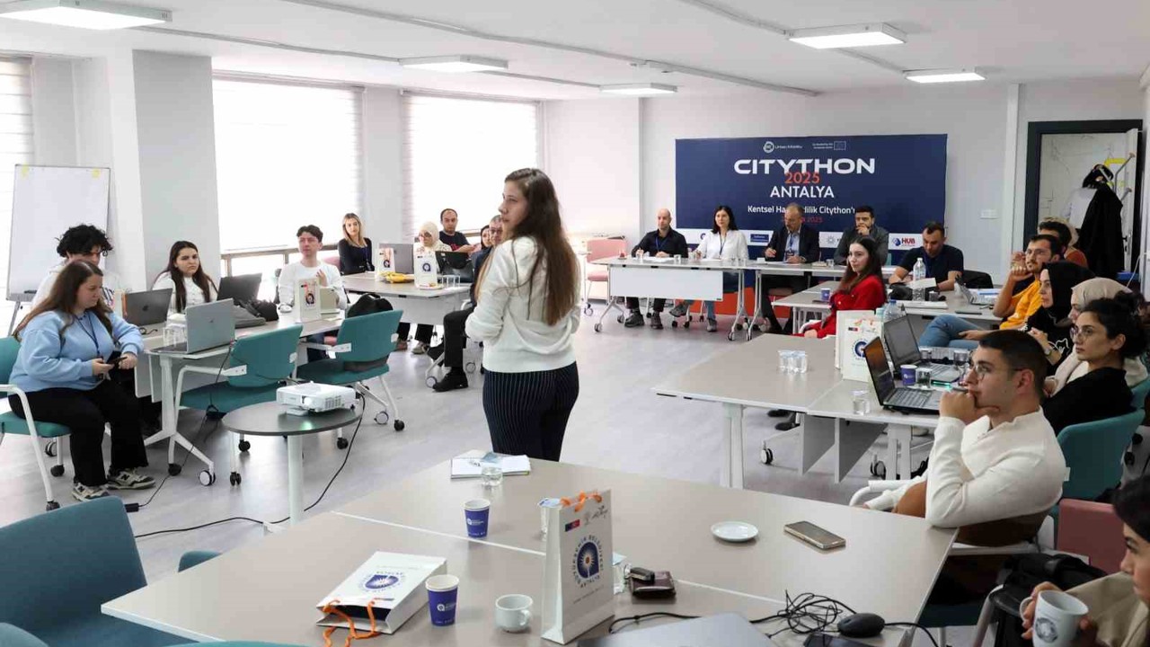 Büyükşehir ‘Kentsel Hareketlilik Cityhonu’na ev sahipliği yaptı
