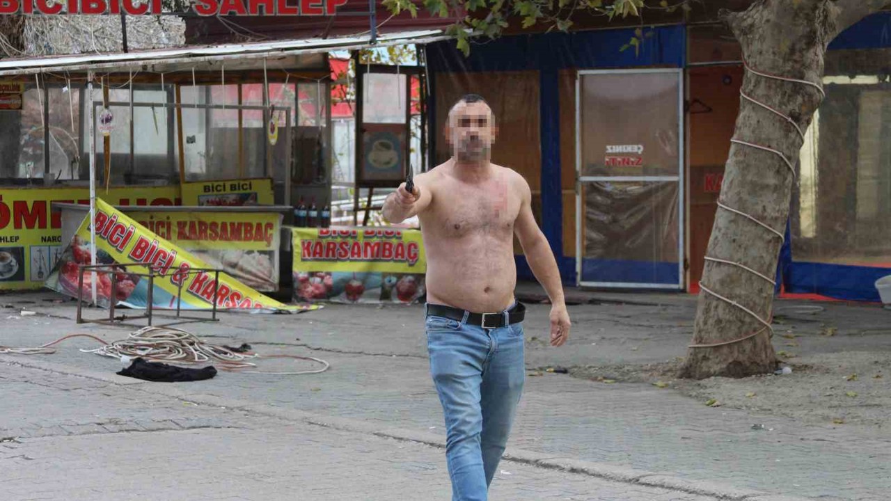 Adana’da gergin yıkım: Dükkanlar yakıldı, bir kişi kendine zarar verdi
