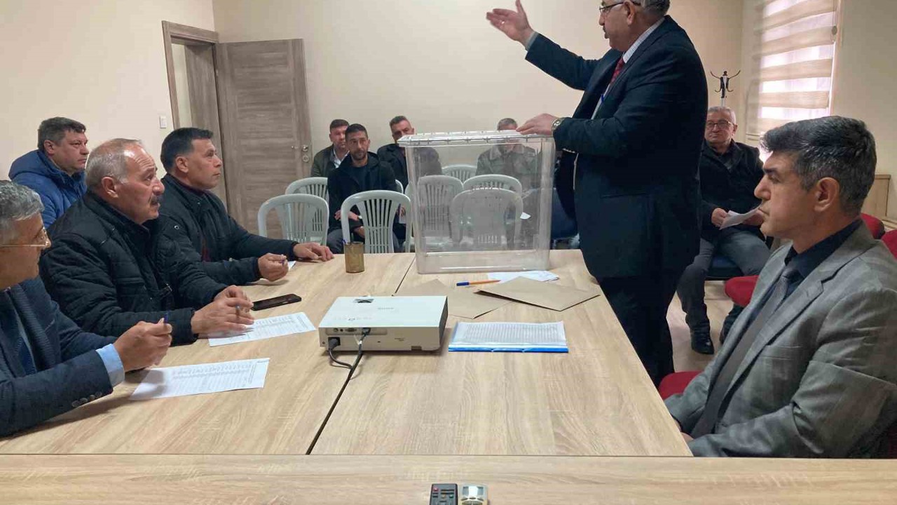 Sultandağı SYDV Mütevelli Heyeti’nin muhtar üyeleri seçildi
