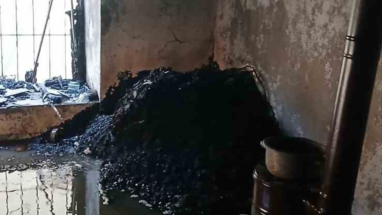 Batman’da sobadan çıkan kıvılcımlar evi küle çevirdi
