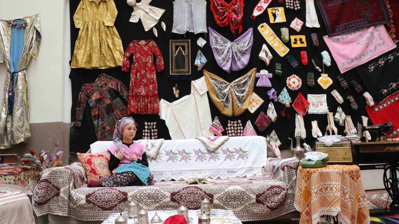 Bu kareler film setinden değil, ilkokuldan
