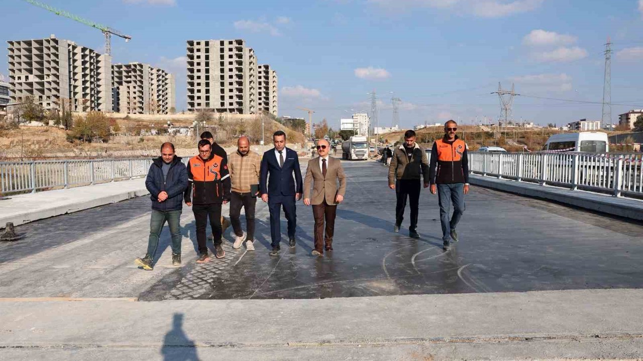 Eğriçay Köprüsü şantiye alanı incelendi
