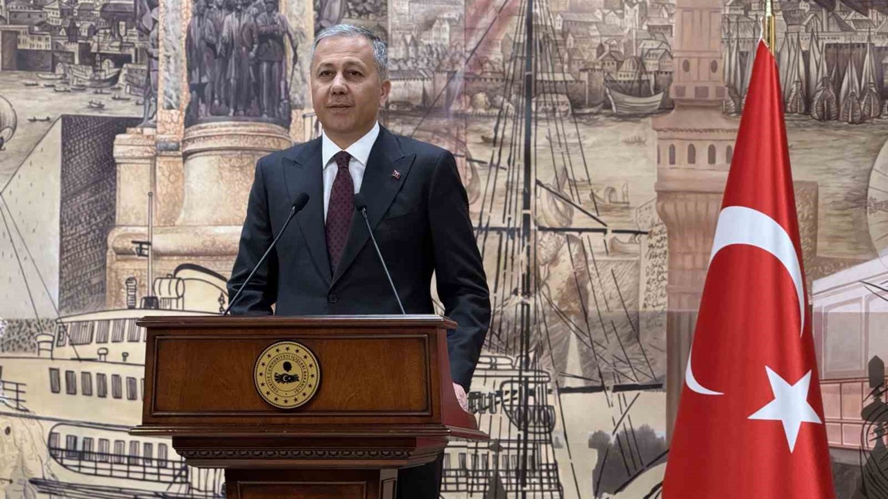 "Kabine dönemimizde 58 farklı ülkeden kırmızı bültenle aranan 588 suçlu Türkiye’ye getirildi"
