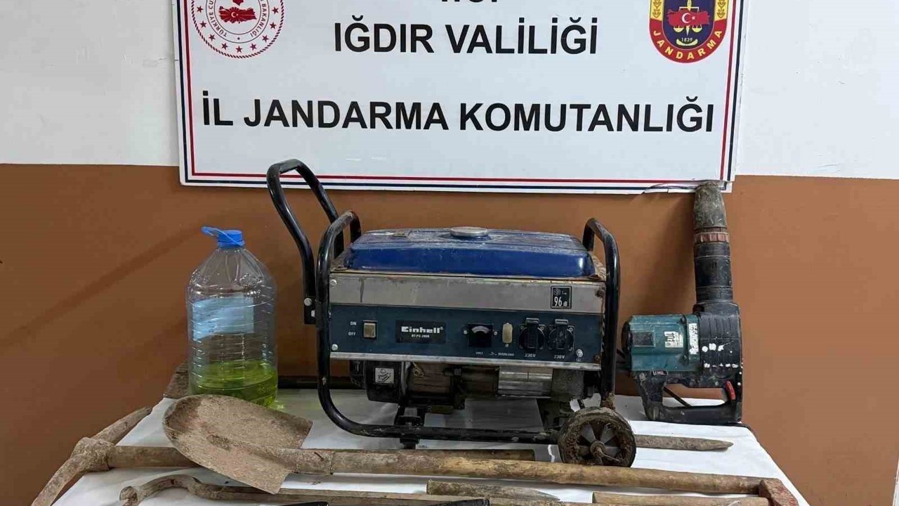 Iğdır’da kaçak kazı operasyonu: 4 şüpheli gözaltında
