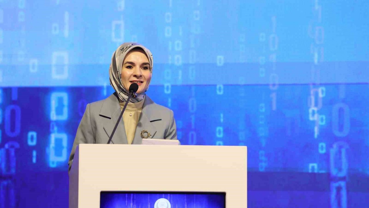 Bakan Göktaş: "Dijital medya ve oyun platformlarına dair yasal düzenlemeyi yakın zamanda hayata geçireceğiz"
