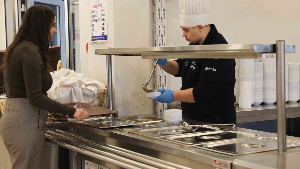 Büyükşehirde engeller sevgiyle aşılıyor
