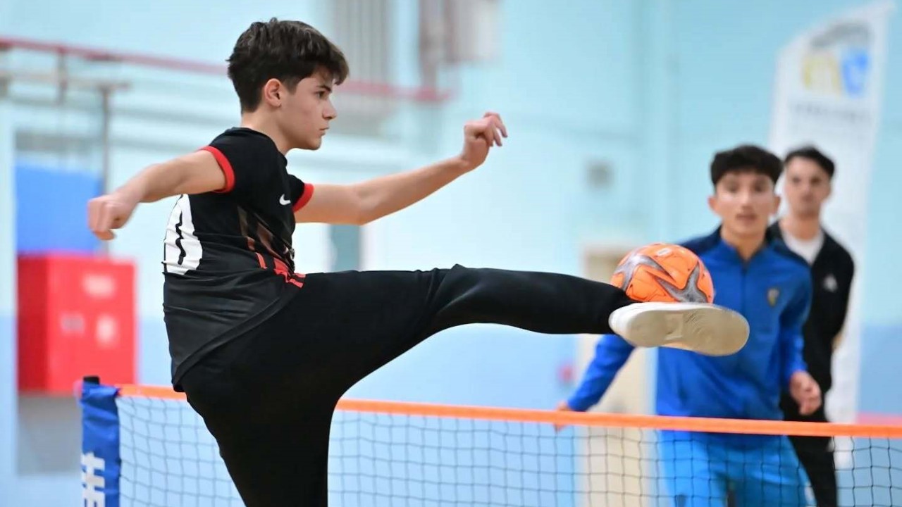 Karacabey’de ayak tenisi şampiyonu Karaca
