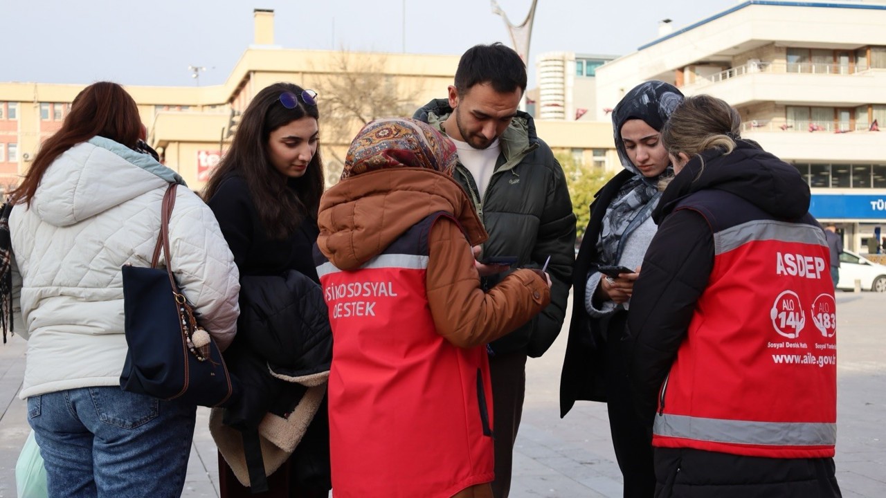 Çocukların dijital hakları için Erzincan’da imza seferberliği
