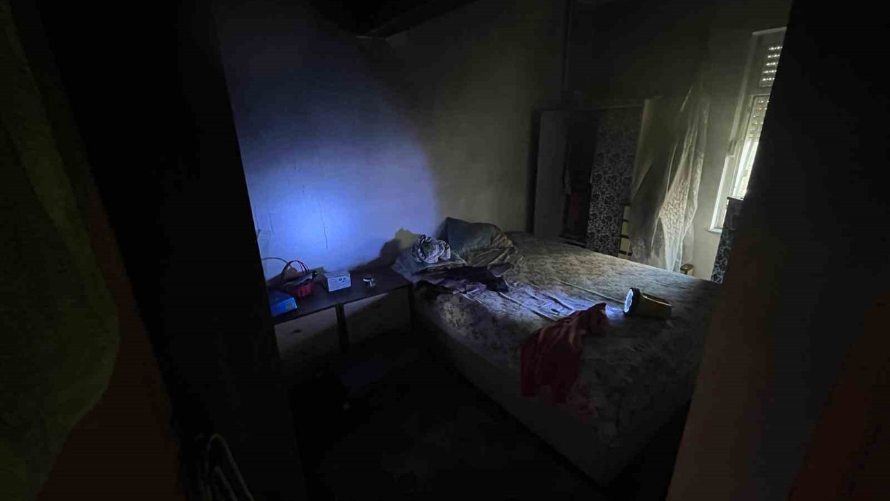 Ayvalık’ta ev yangını
