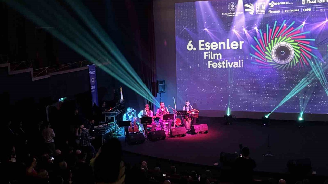 Esenler Belediyesi’nin düzenlediği ’6. Esenler Film Festivali’ ödülleri sahiplerini buldu
