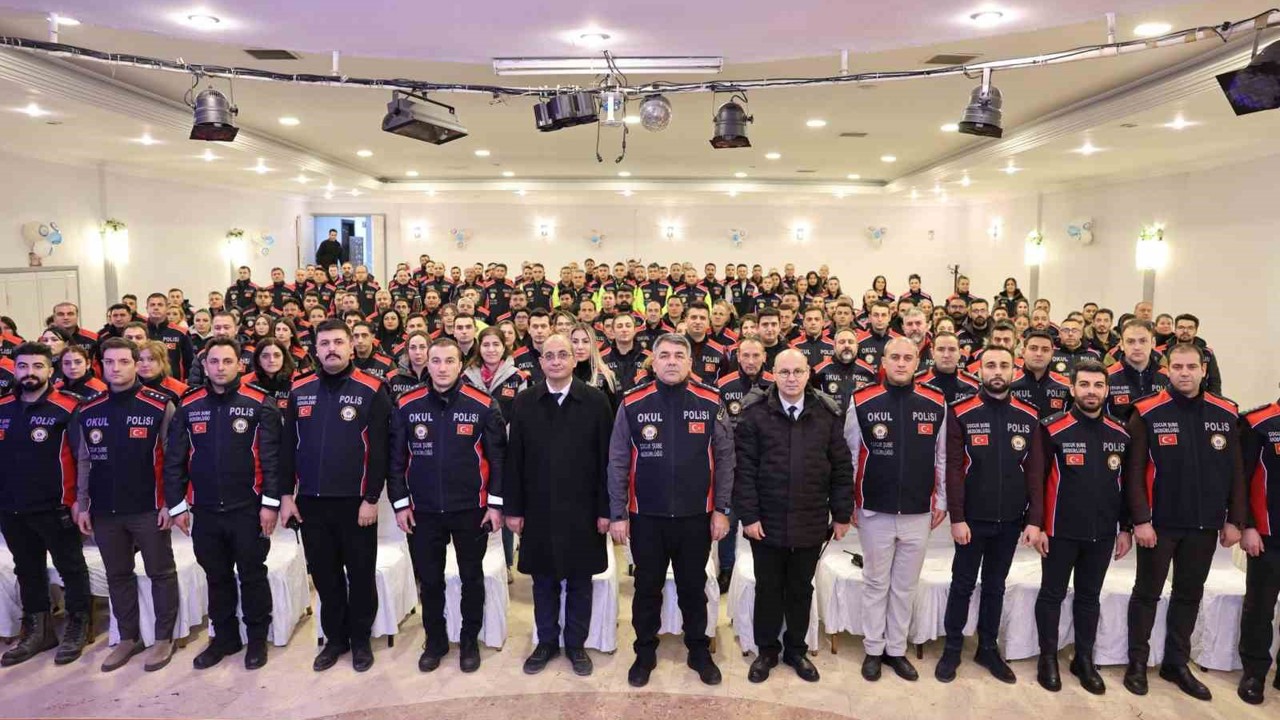 Karaburun’dan "Okul Polisi" zirvesi
