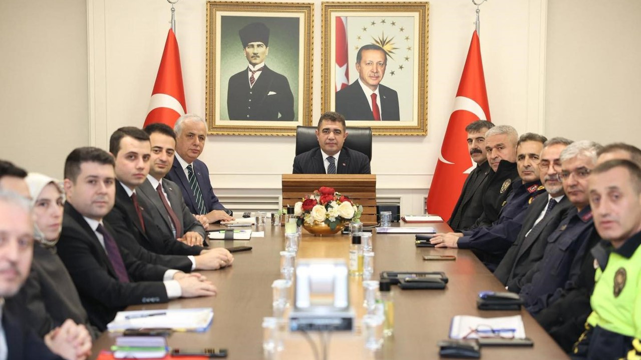 Yılbaşı tedbirleri için toplandılar
