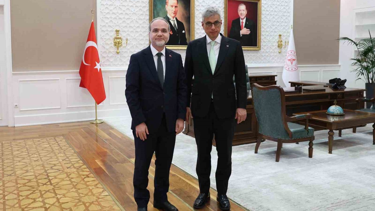 Rektör Uslu’dan Sağlık Bakanı Memişoğlu’na ziyaret
