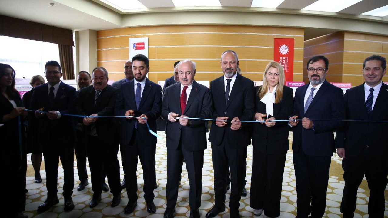 Dijital Dünyada Güvenli Kalmak - Adana Zirvesi’nin açılışı gerçekleştirildi
