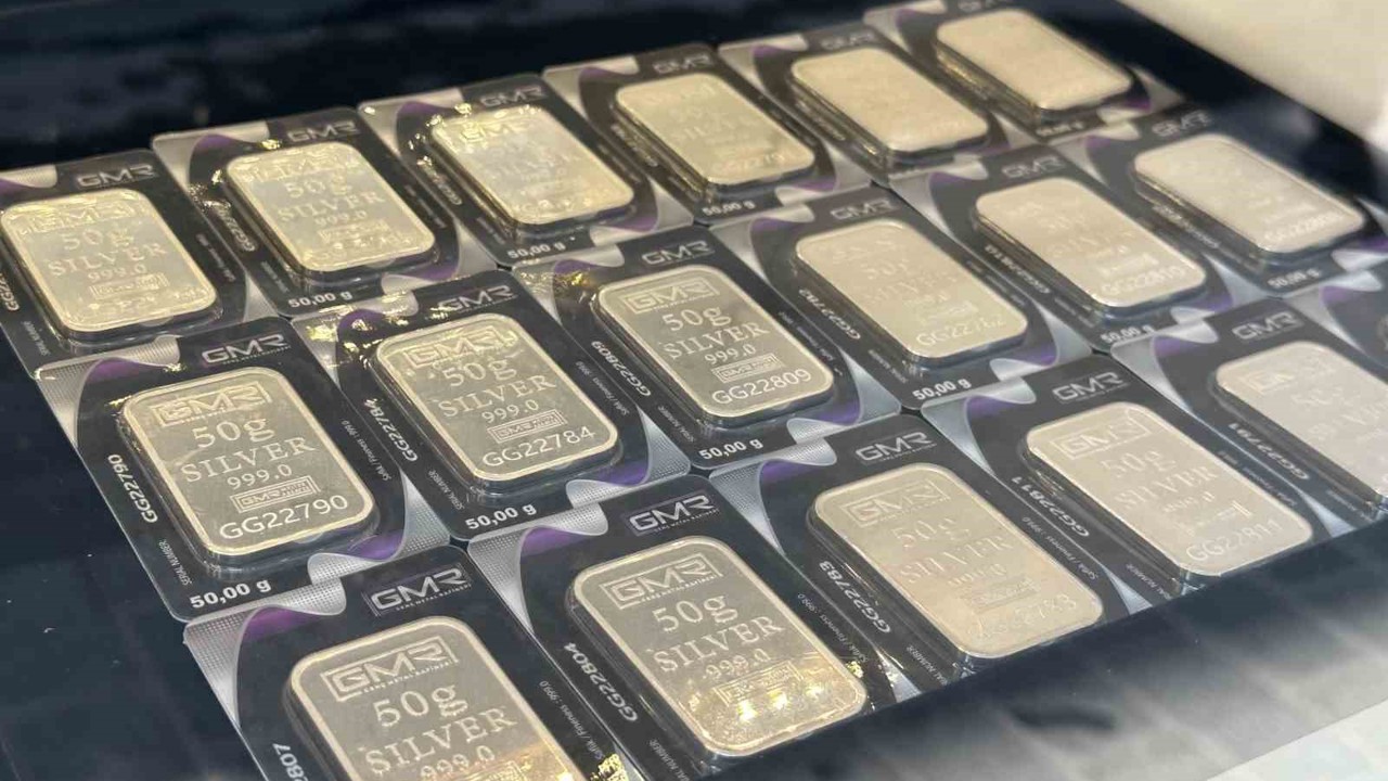 Gümüş rekor kırmaya devam ediyor
