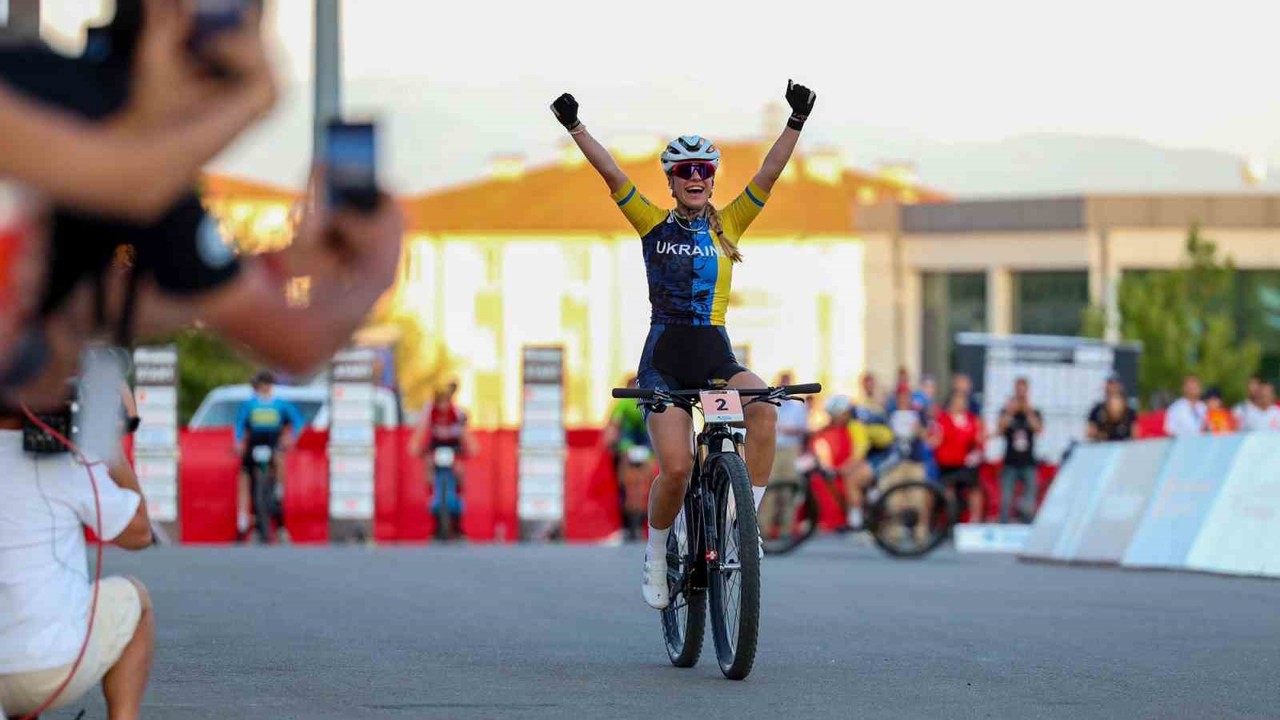 Sakarya BB Pro Team, 2026 sezonu kadrosunu tanıttı
