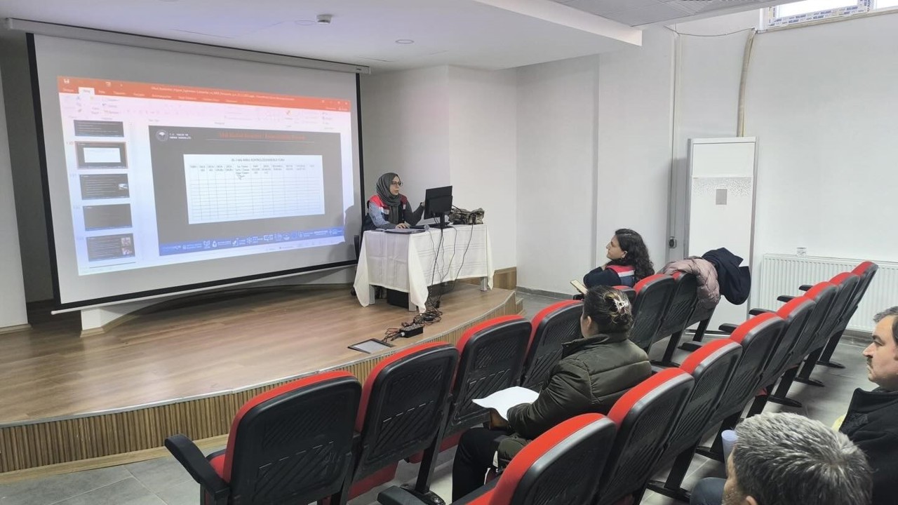 Köşk’te kantin çalışanlarına hijyen eğitimi
