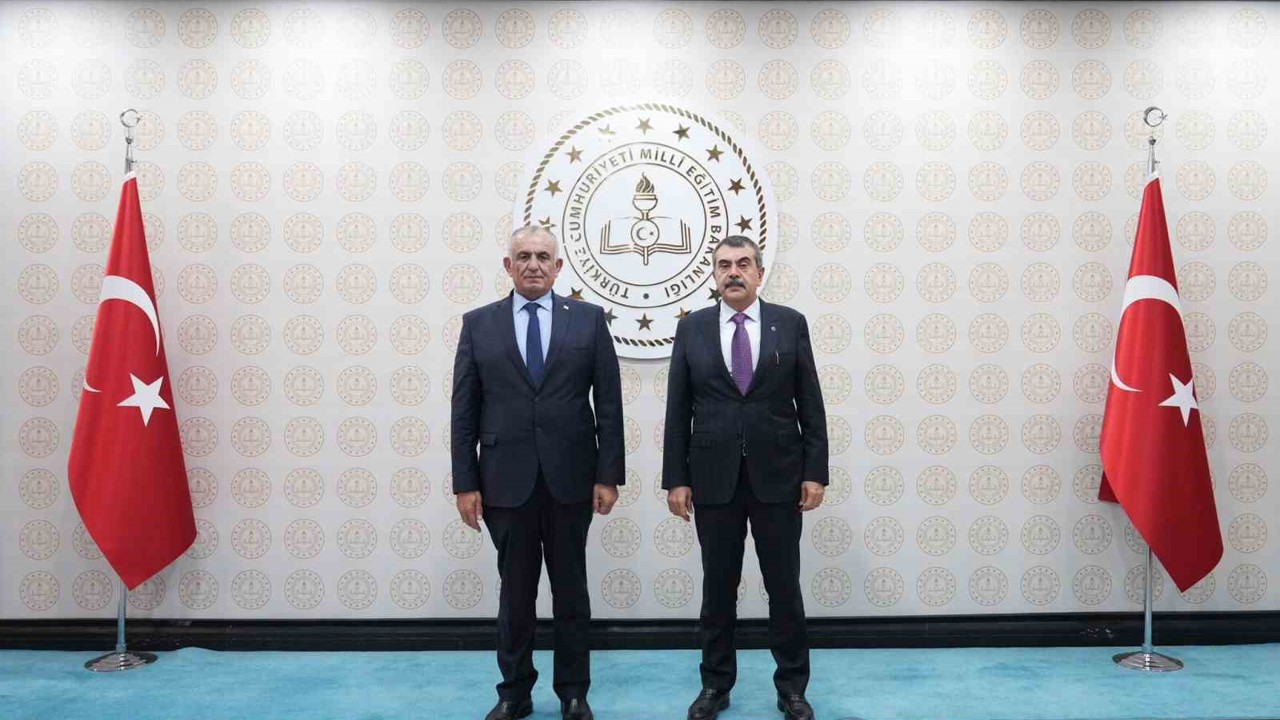 Bakan Tekin, KKTC Milli Eğitim Bakanı Çavuşoğlu’nu makamında ağırladı
