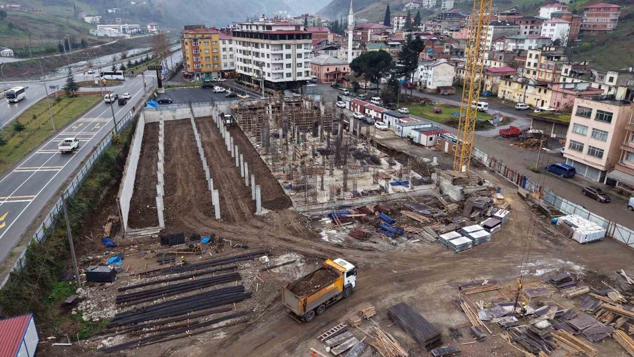 Trabzon’da Çağlayan Kentsel Dönüşüm Projesi’nde inşaatlar yükseliyor
