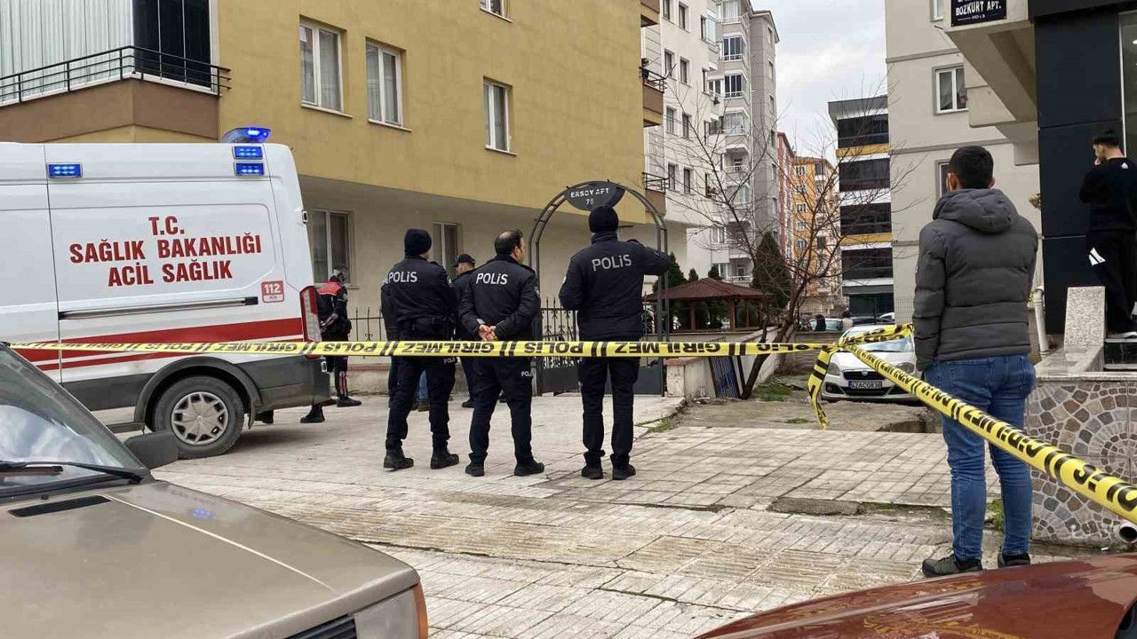 Apartmanın 8. katından düşen adam hayatını kaybetti
