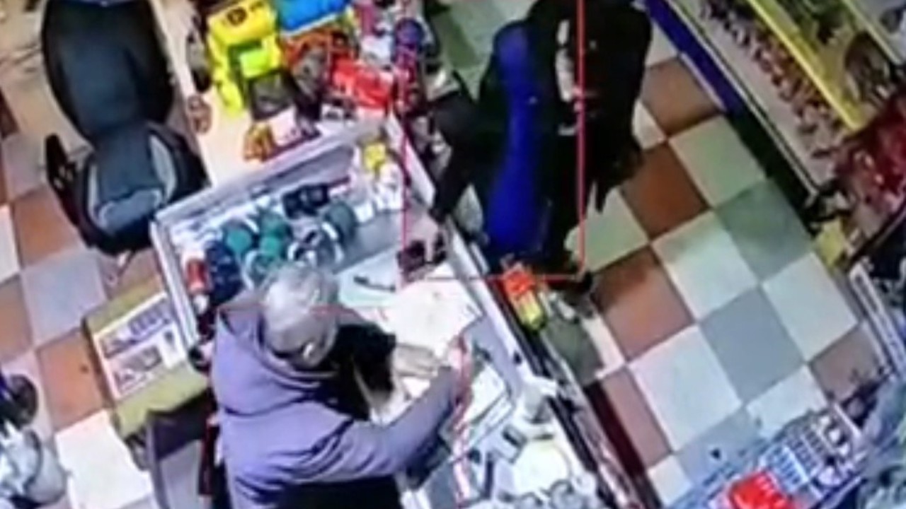 Hırsız önce kameraya sonra polise yakalandı
