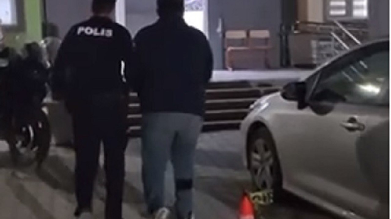 Defne’de bilişim sistemleri hırsızlığı şüphelisi tutuklandı
