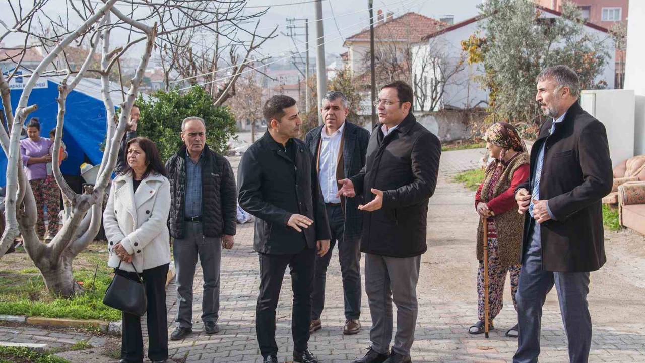 Başkan Günel’den Sındırgı’ya dayanışma ziyareti
