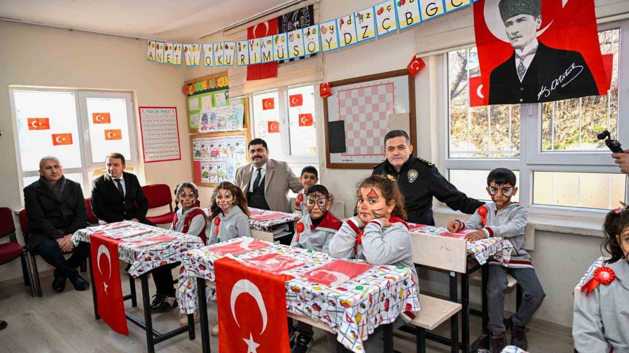 Malatya Emniyeti minik kalplere dokundu
