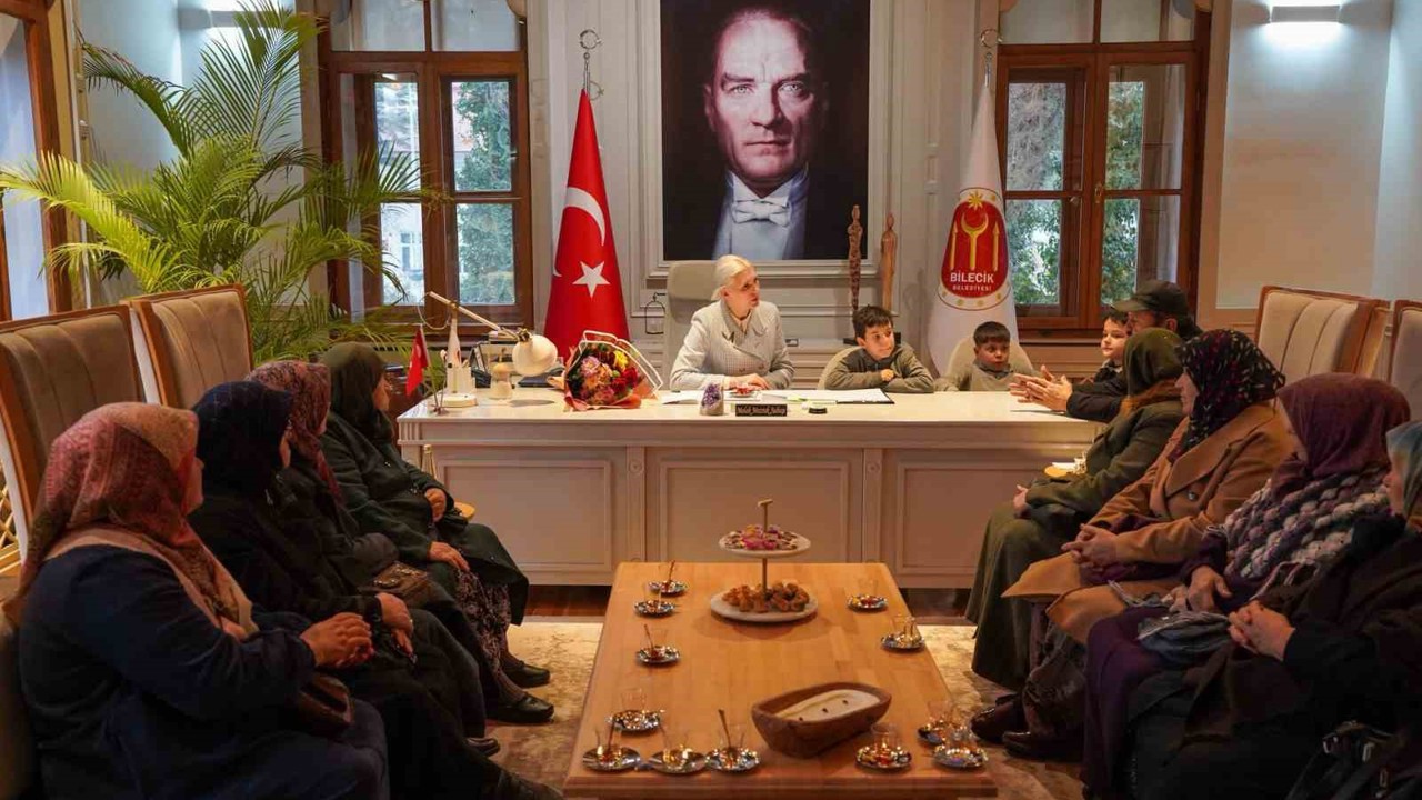 Üretici kadınlar Bilecik Belediyesi’nde ağırlandı
