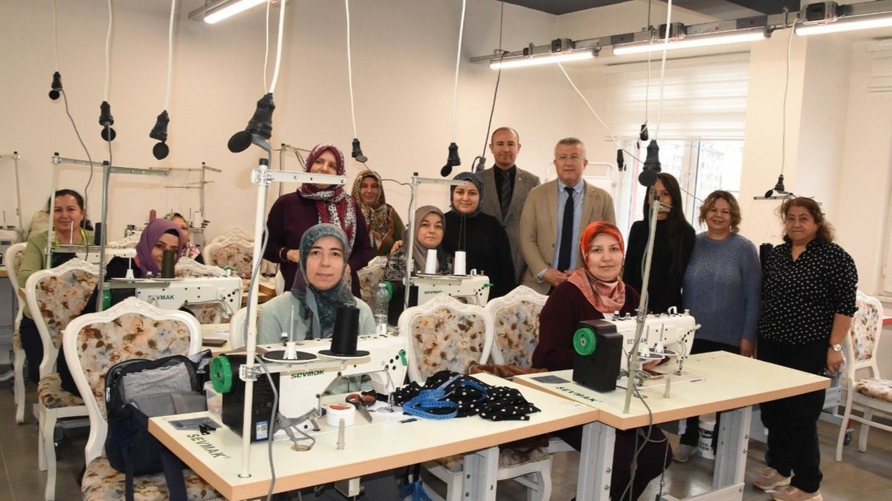 Eskişehir’de ’Hayat Boyu Öğrenme Çalışmaları’ yerinde incelendi
