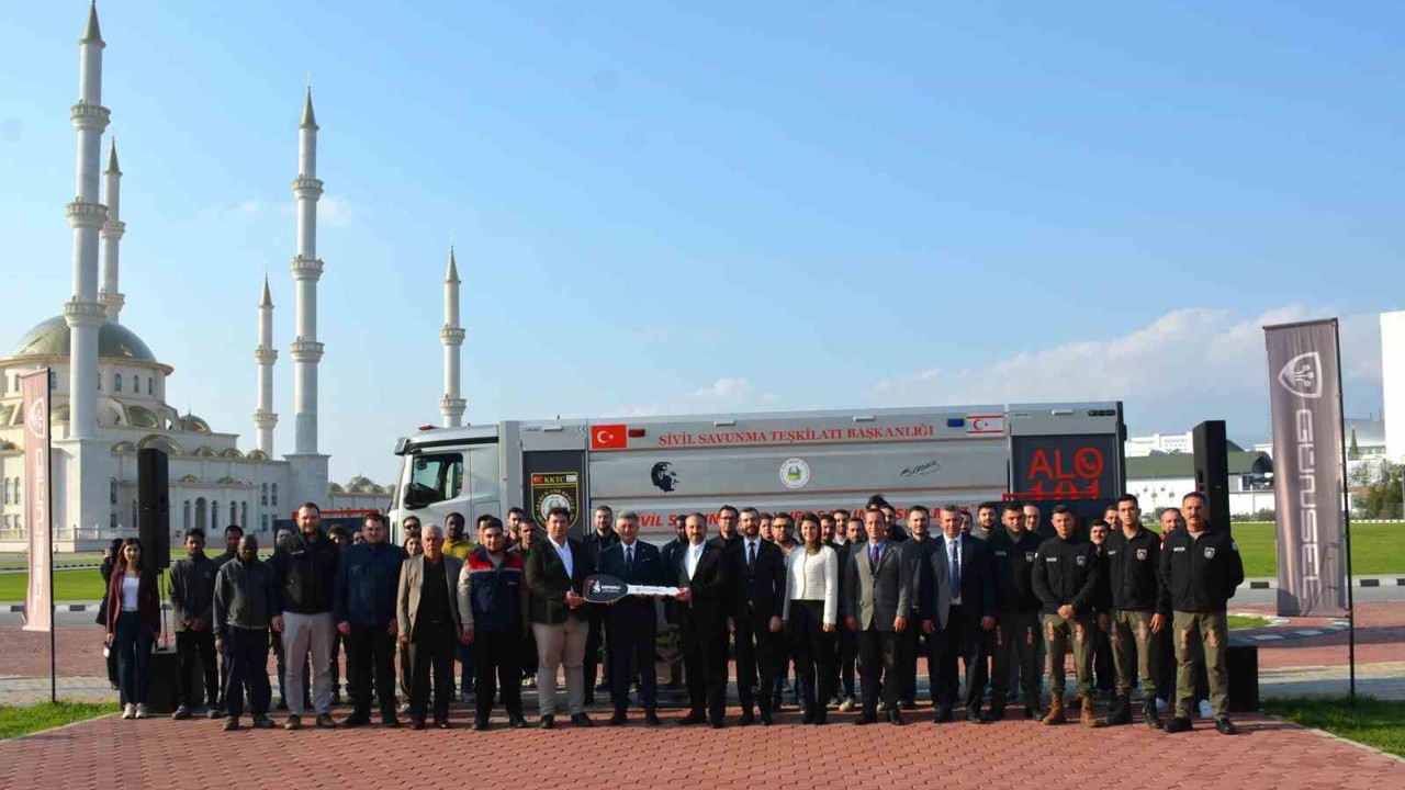 Orman yangınlarıyla mücadelede yerli güç: Yeni nesil itfaiye arazözü "Koca Yusuf" teslim edildi
