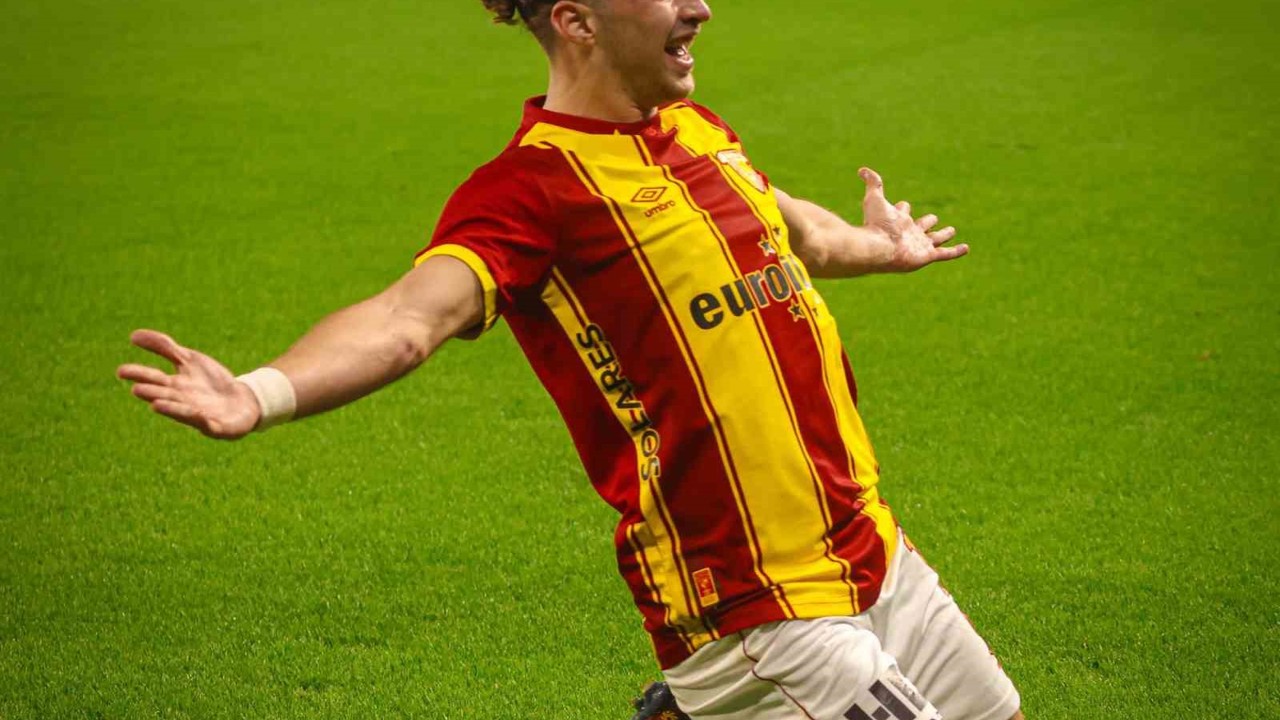 Göztepe’de Arda ve Dennis yakın markajda
