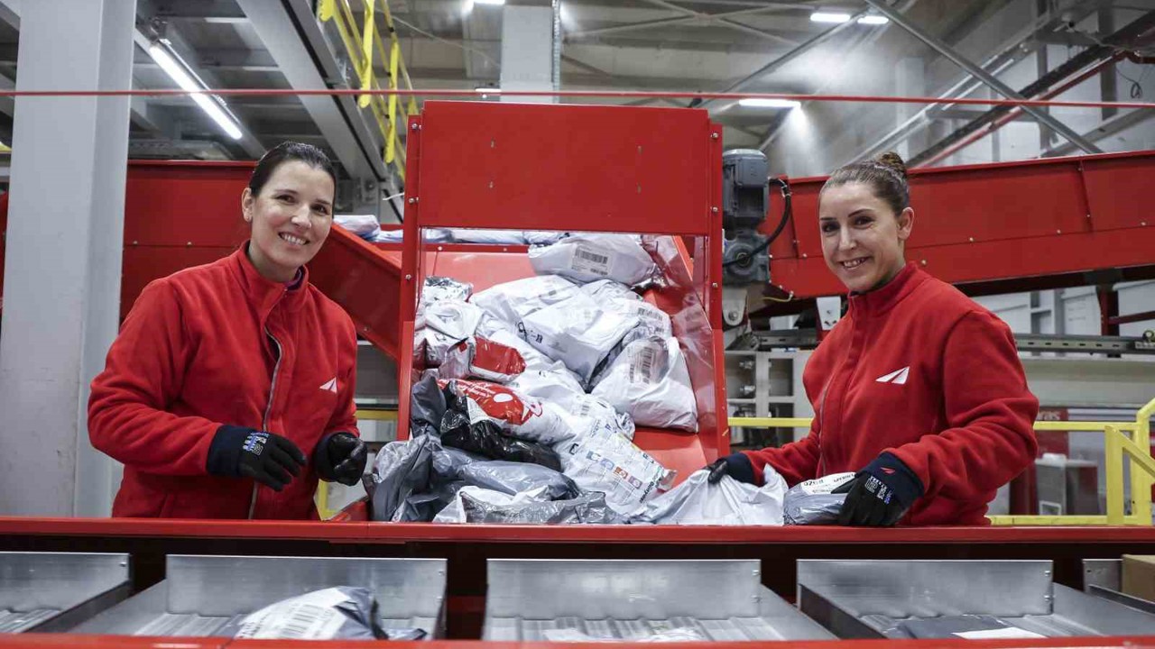 Aras Kargo ’Kırmızı Kahramanlar Saha Buluşması’ gerçekleştirildi
