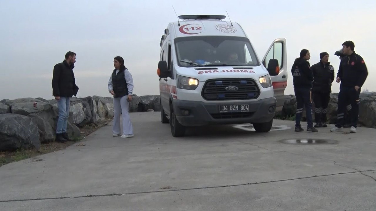 Avcılar’da karısına intihar mesajı atan sarhoş adam ortalığı ayağa kaldırdı
