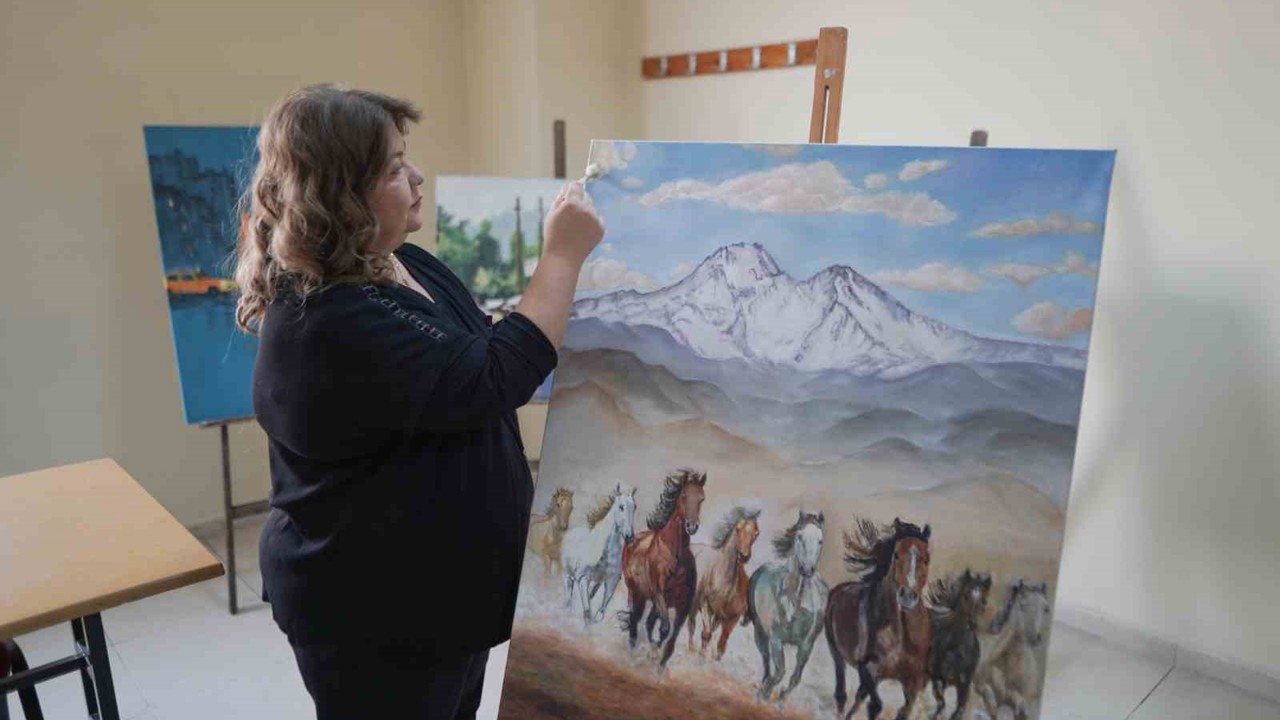 Atölye Melikgazi binlerce kursiyere hizmet veriyor
