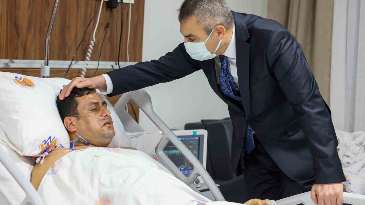 Öğrencinin vurduğu okul müdürü servise alındı, Bakan Tekin’le görüştü
