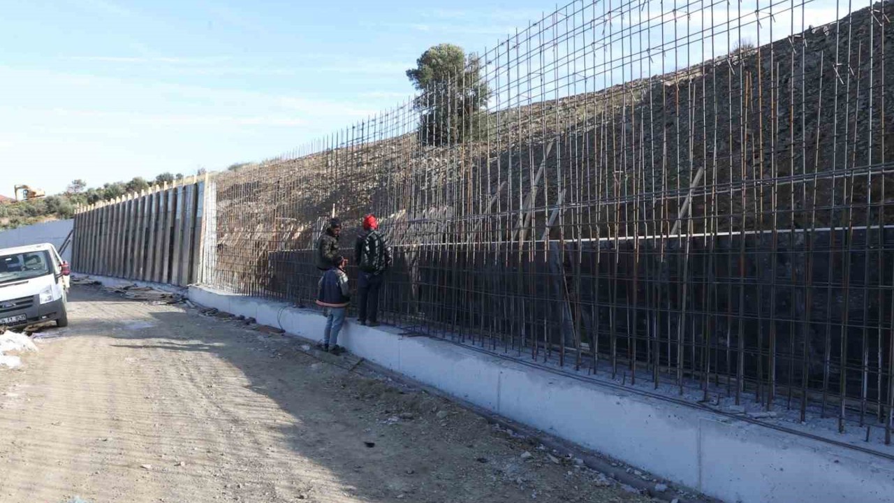 Muğla Büyükşehir’den mezarlıklarda düzenleme
