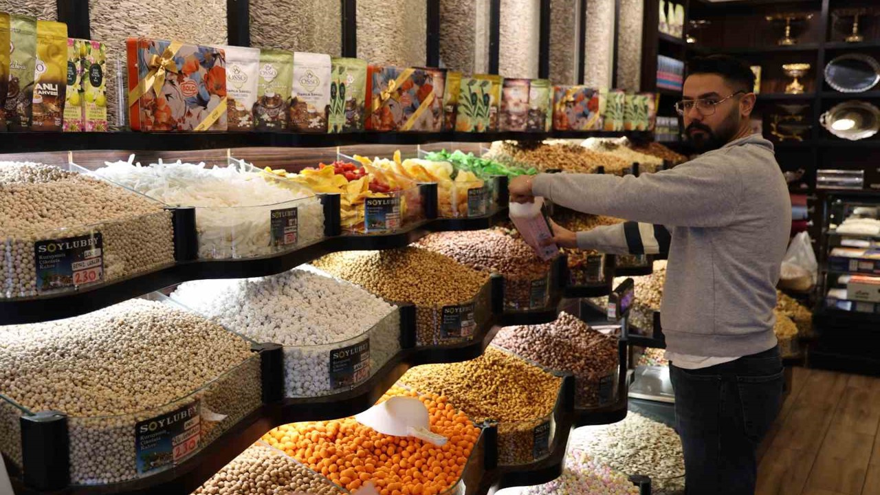 Kırşehir’de kuruyemişçiler, yılbaşında zam yapmayacak
