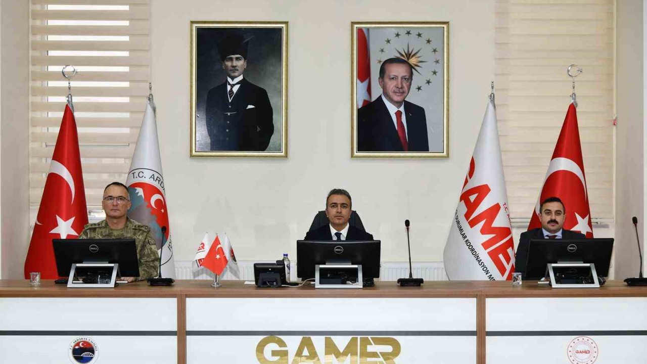 Ardahan’da güvenlik ve asayiş koordinasyon toplantısı yapıldı
