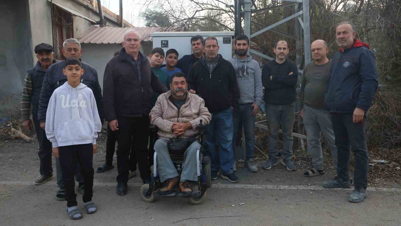 Elektrik tellerinin bomba gibi patladığı anlar vatandaşları tedirgin etti
