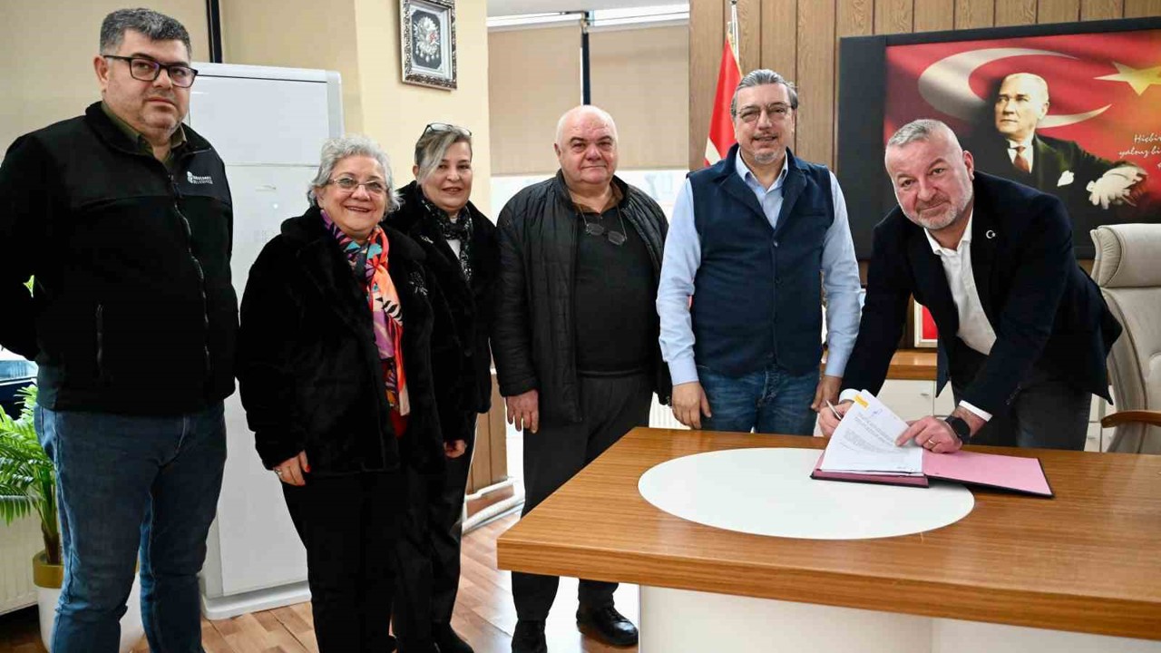 Karacabey’de kültür ve sanat için imzalar yeniden atıldı
