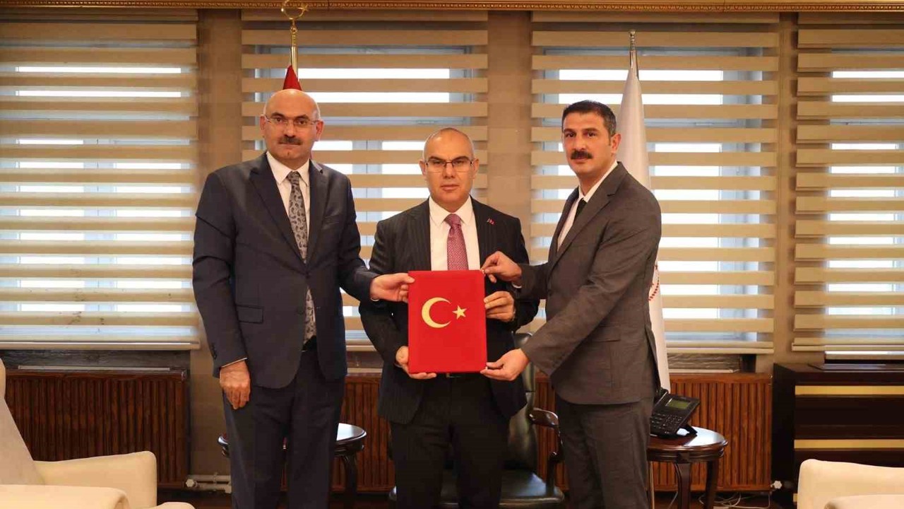 Vali Koç başkanlığında sosyal denge sözleşmesi imzalandı
