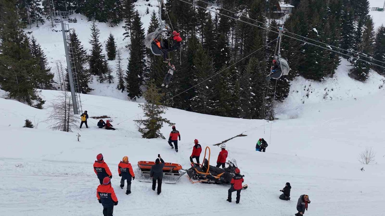 Ordu’daki kayak merkezinde gerçeğini aratmayan kurtarma tatbikatı
