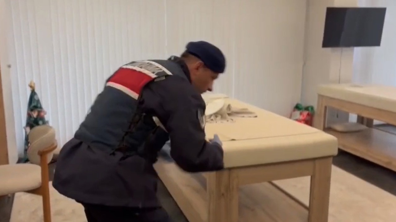 Masaj salonuna fuhuş operasyonu
